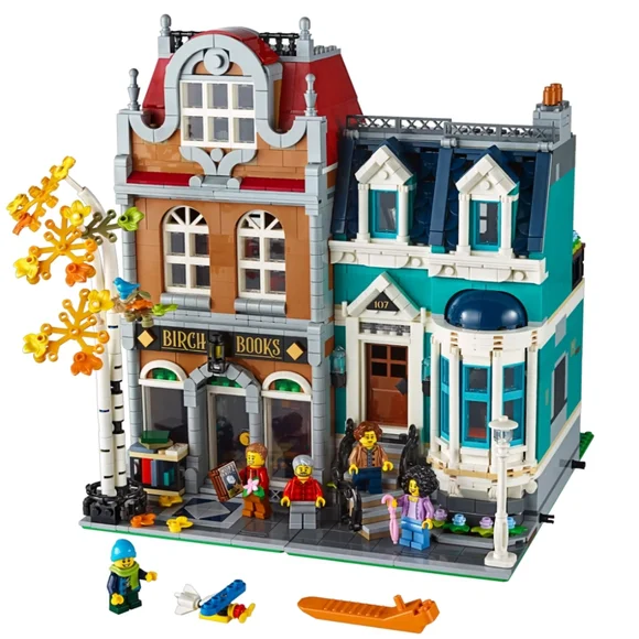 RETIRED LEGO Bookstore (10270) - Picture 3 of 6